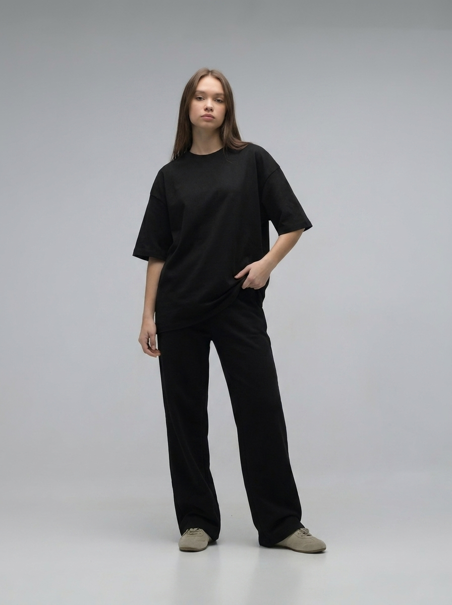 Black oversize t-shirt