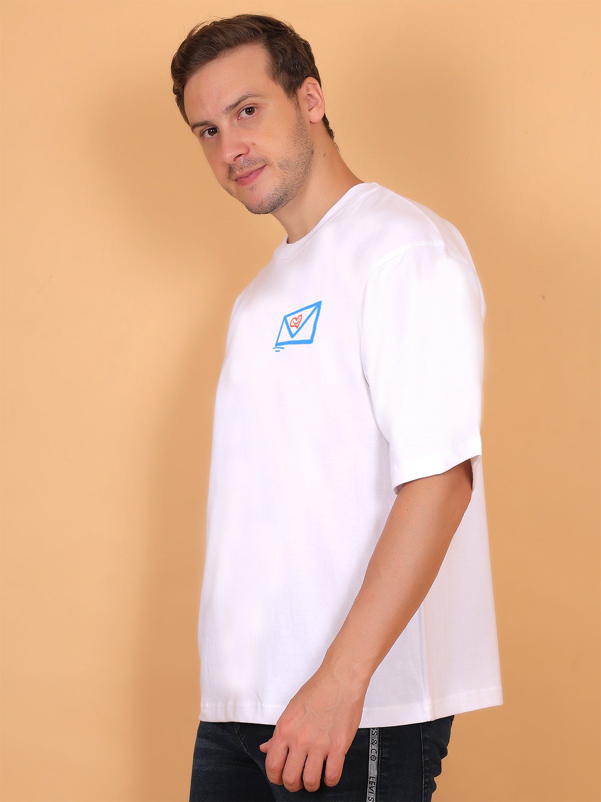 Message Doodle White Oversize T-Shirt - Awara Bacha