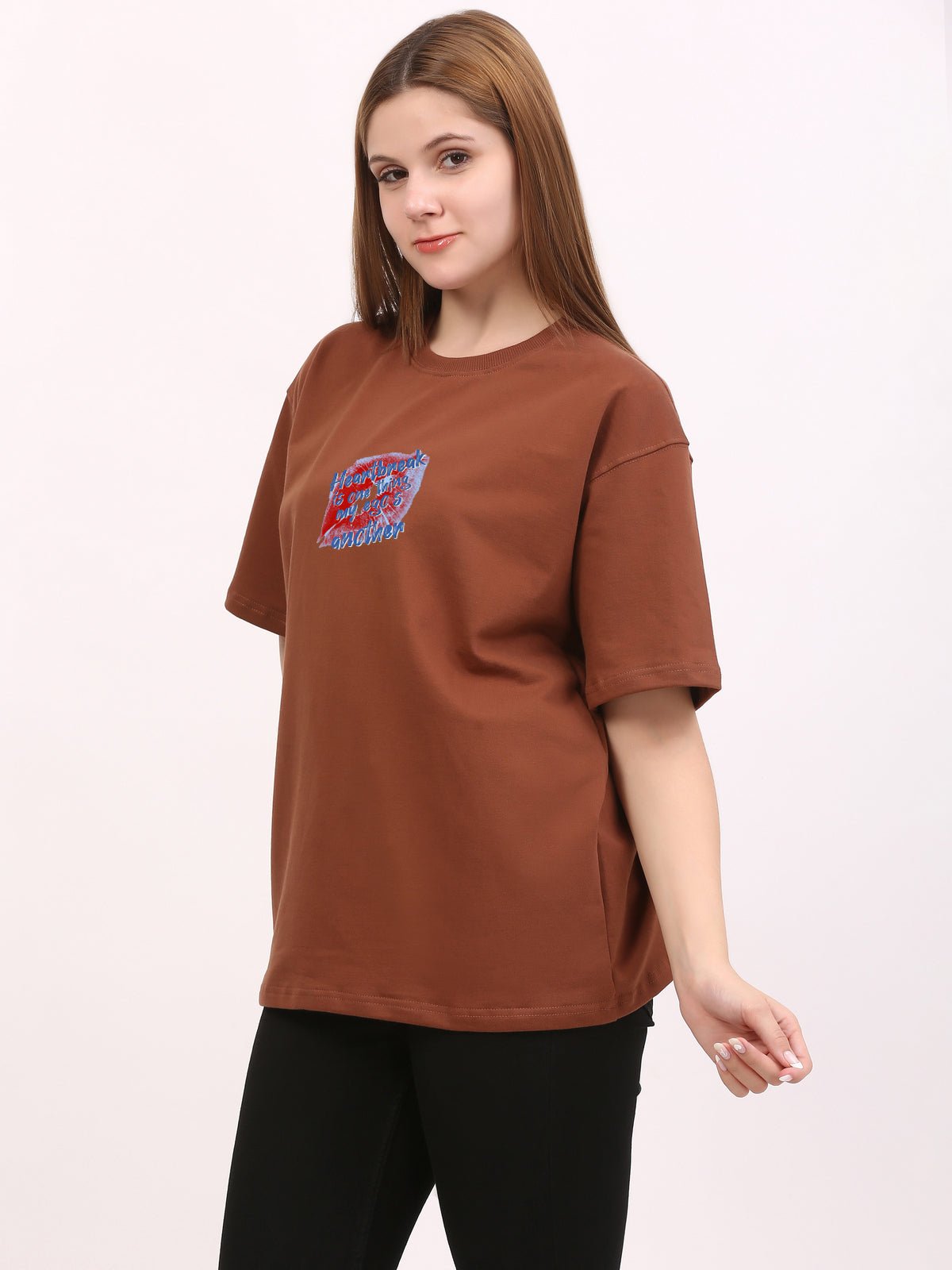 Sabrina Carpenter Brown Oversize T-Shirt - Awara Bacha