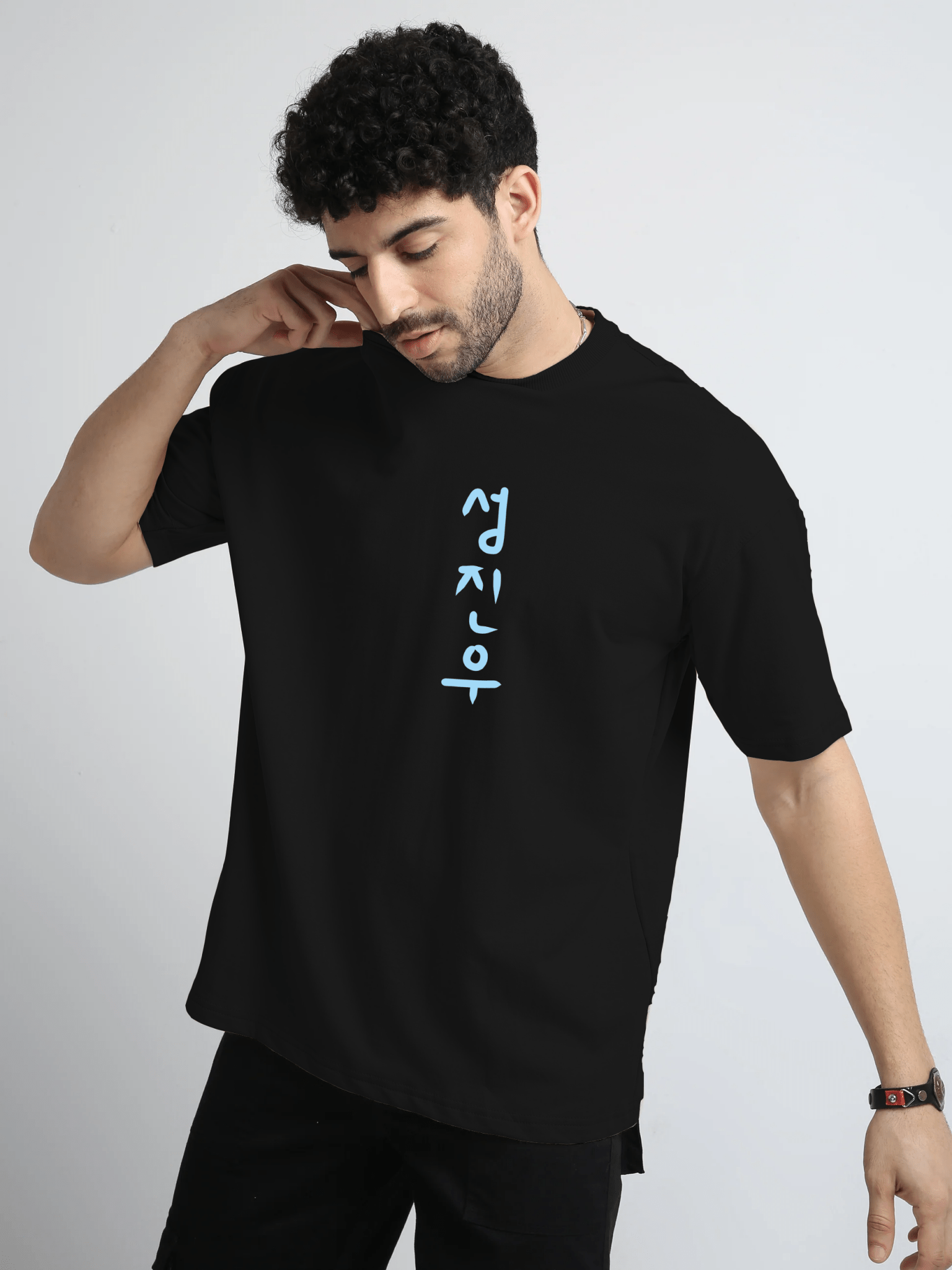 Sung Jin Woo Black Oversize T-Shirt - Awara Bacha